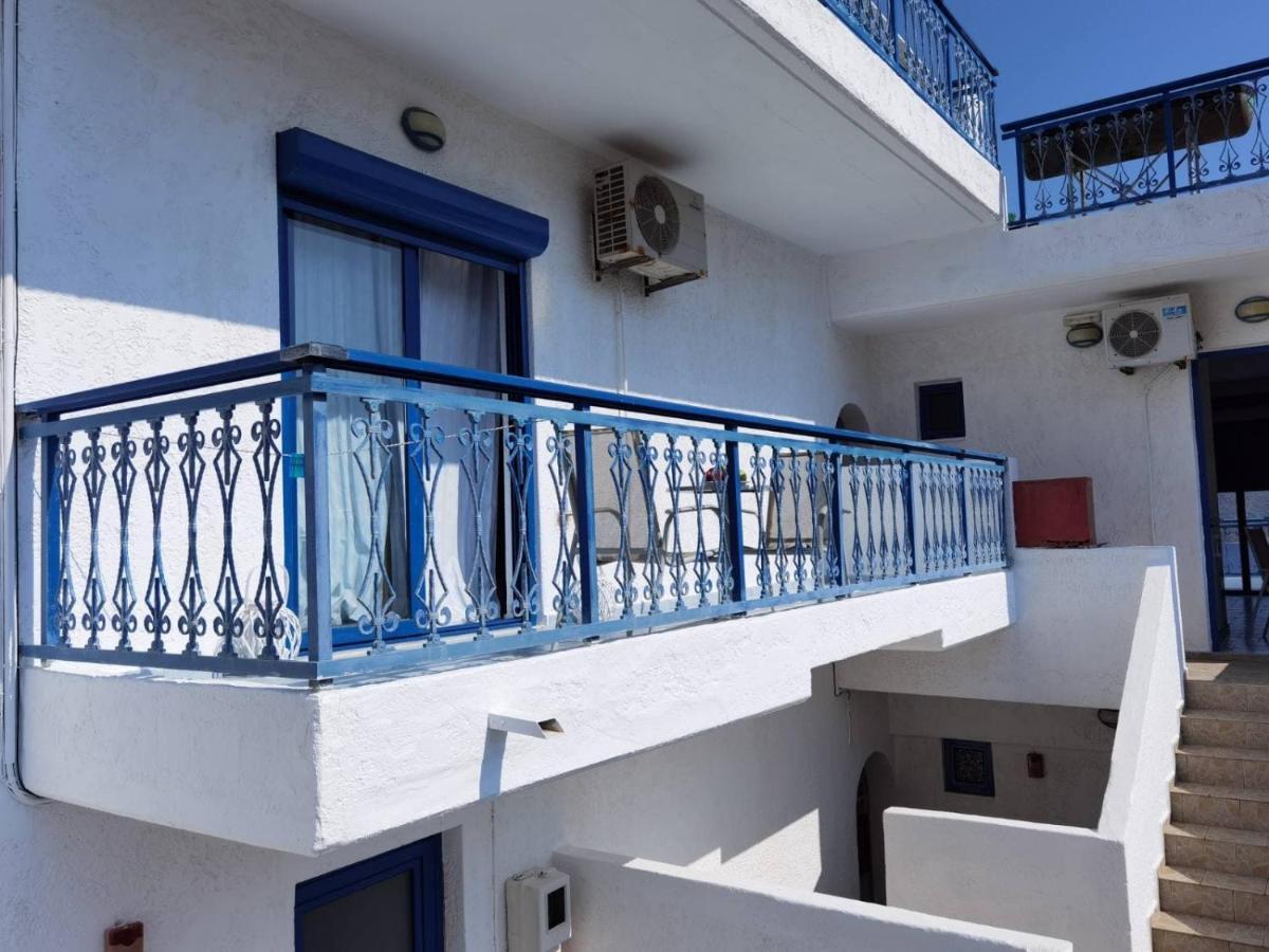 Livadia  Marinas Studios מראה חיצוני תמונה
