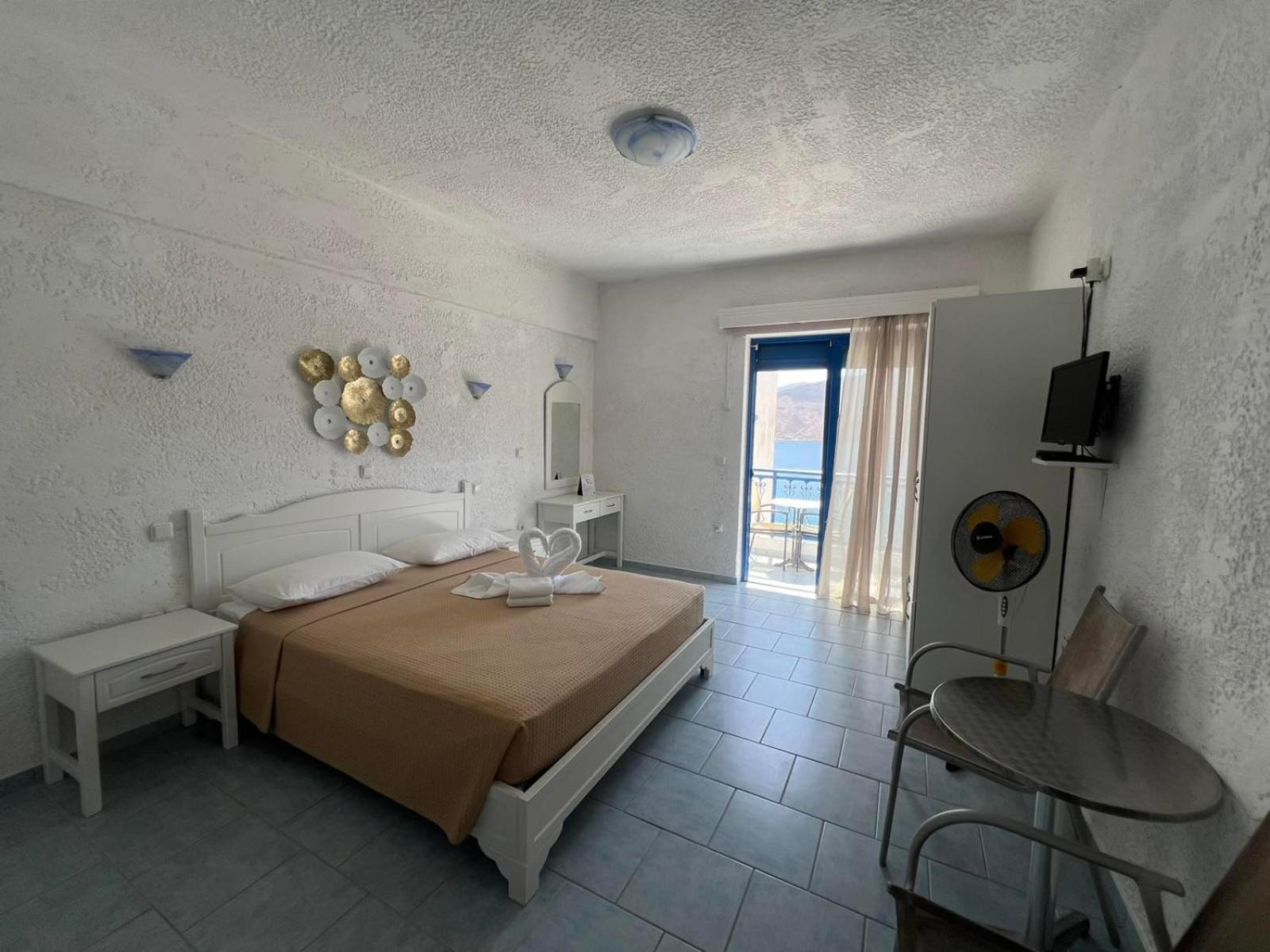 Livadia  Marinas Studios מראה חיצוני תמונה