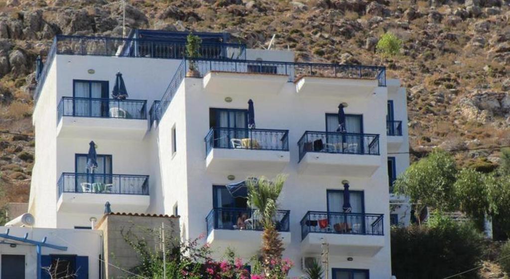Livadia  Marinas Studios מראה חיצוני תמונה